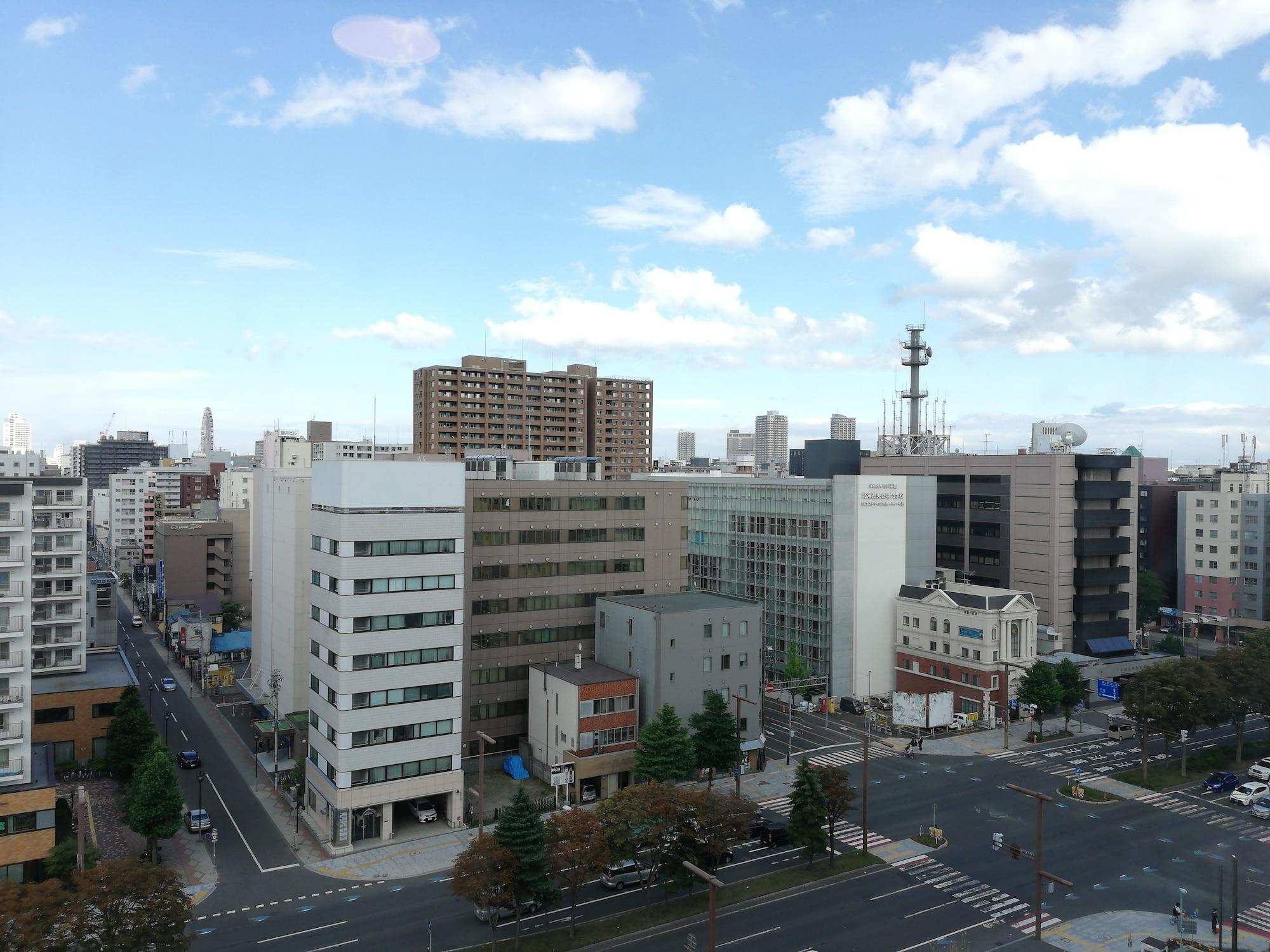Sapporo Prince Hotel Kültér fotó View of the station