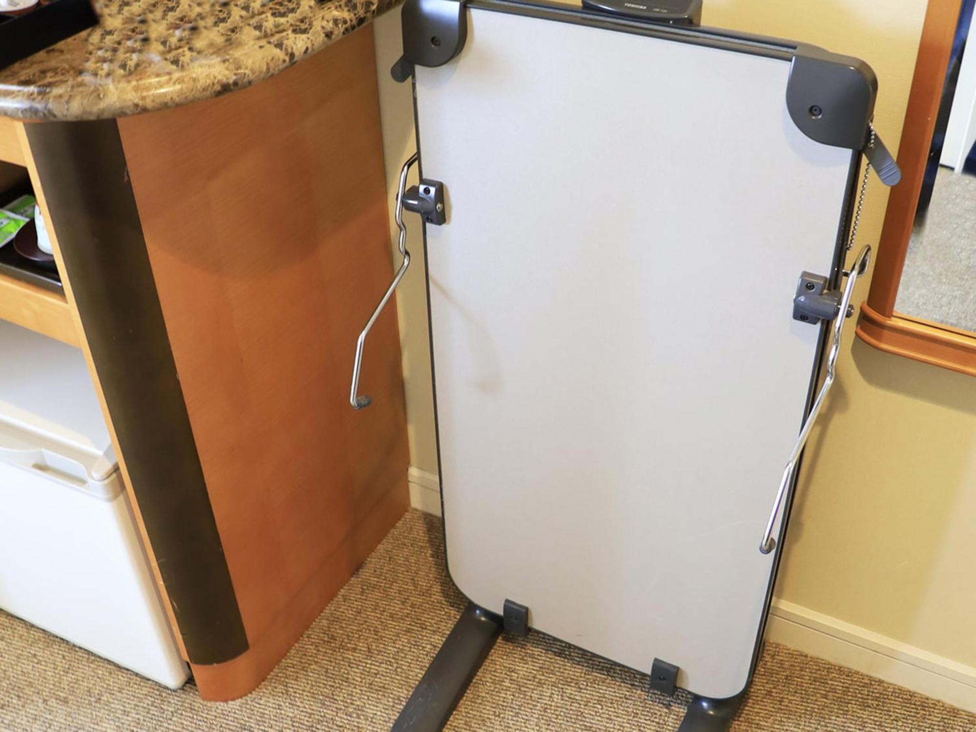Sapporo Prince Hotel Kültér fotó A portable whiteboard