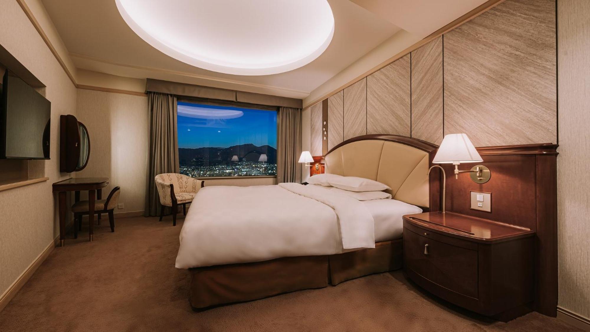 Sapporo Prince Hotel Kültér fotó A bedroom at the hotel